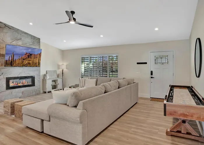 Holiday home Slice Of Paradise, Remodel W Free Heated Pool