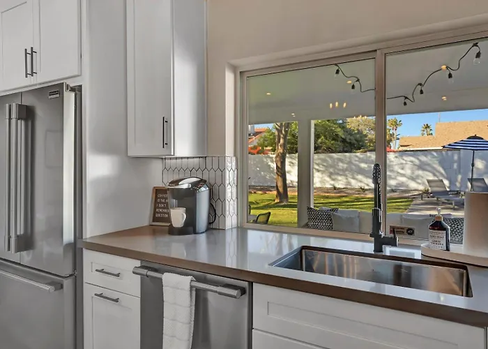 Slice Of Paradise, Remodel W Free Heated Pool